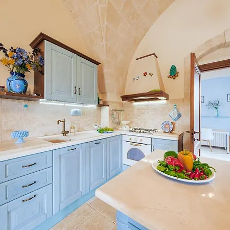 Helloapulia Family With Pool, Lush Garden & Bbq - Near The Beache *