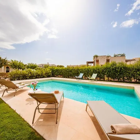 Helloapulia Family With Pool, Lush Garden & Bbq - Near The Beache Villa Savelletri
