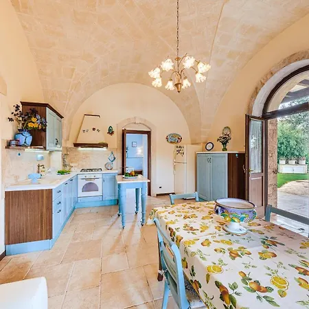 Villa Helloapulia Family With Pool, Lush Garden & Bbq - Near The Beache Savelletri